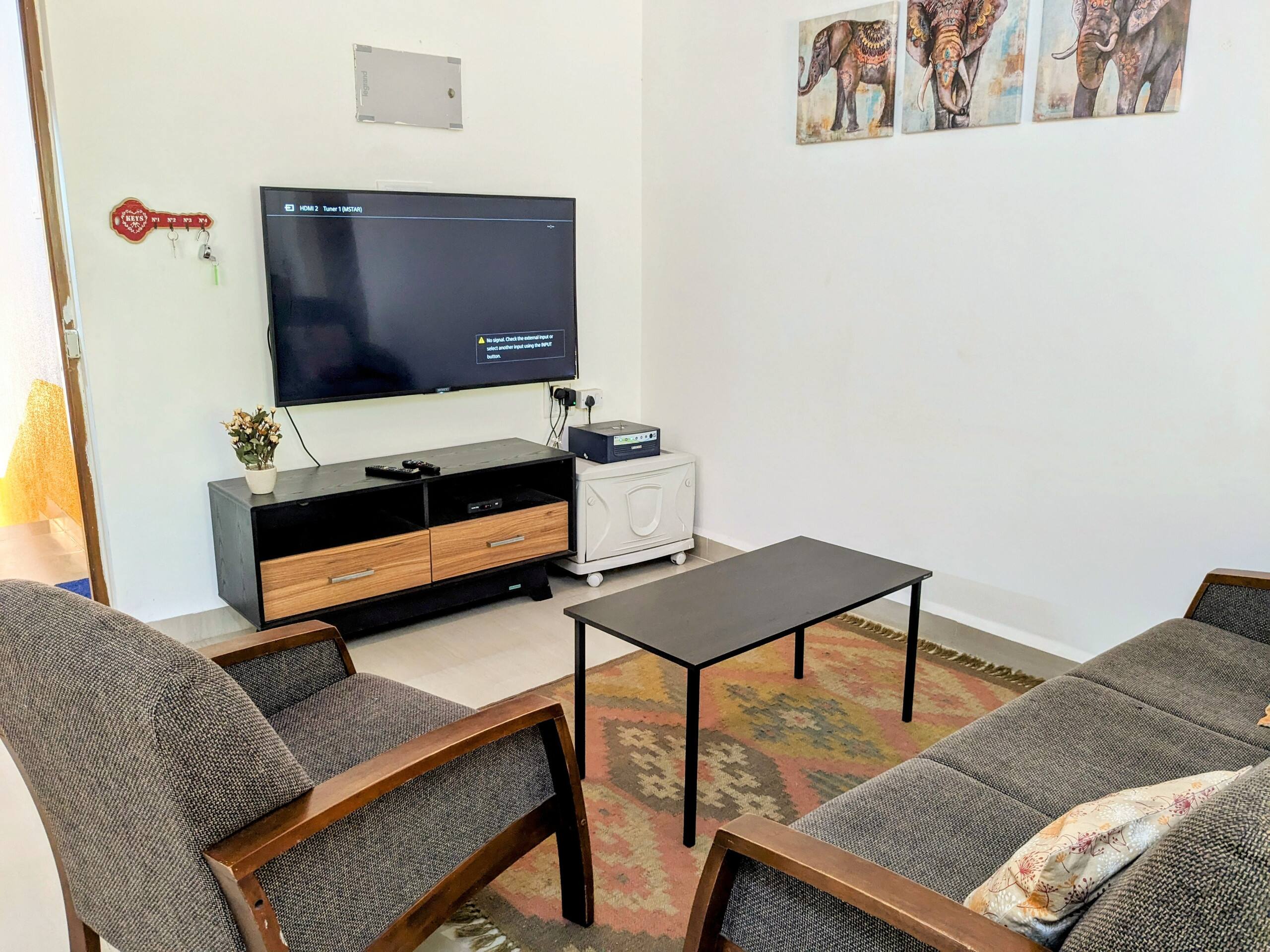2 bedroom flat parking+pool+Wifi Candolim beach 9