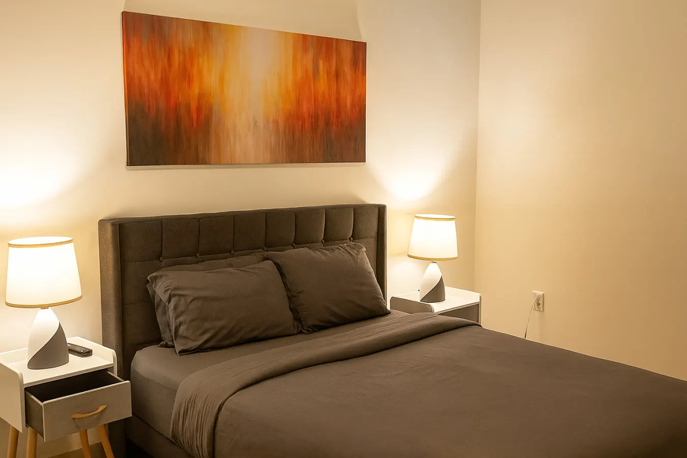 Upscale 2BR Apt Rooftop Deck + Fitness U14 2