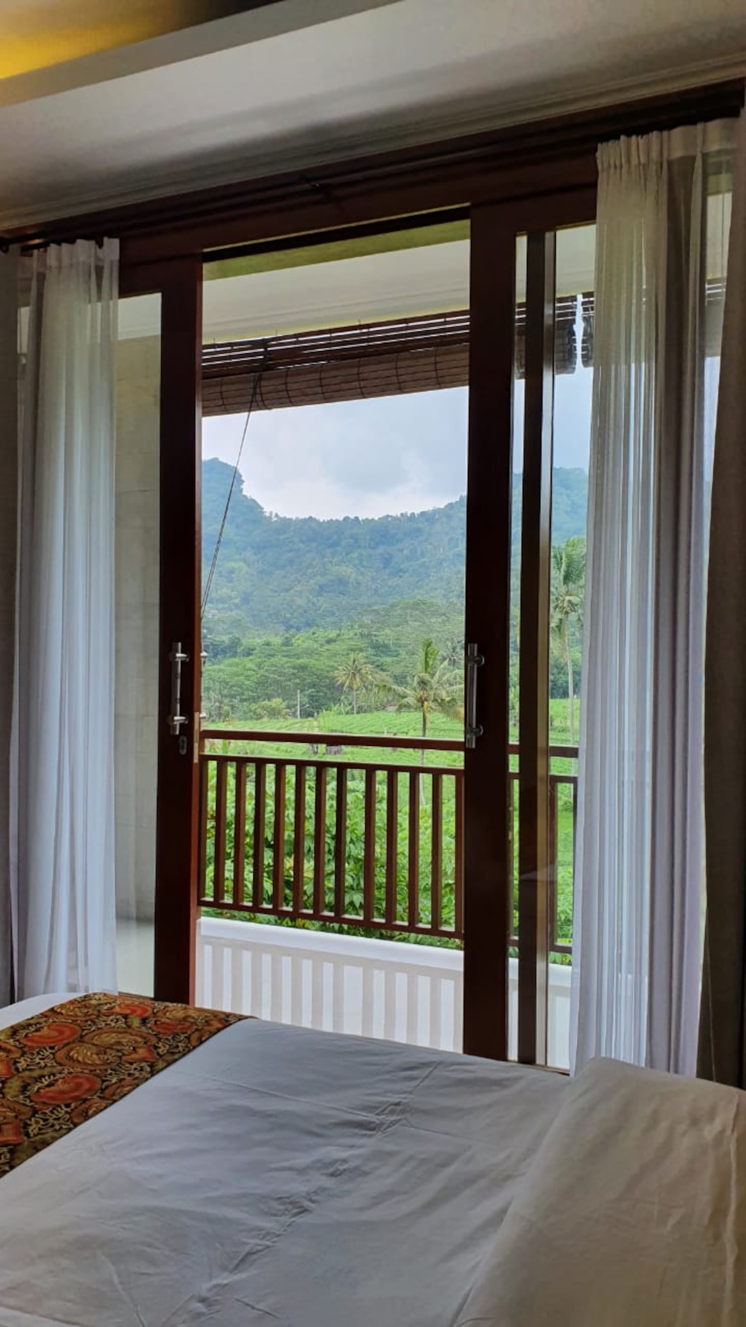 5 Bedroom Nana Villa Ricefield View Sidemen 22