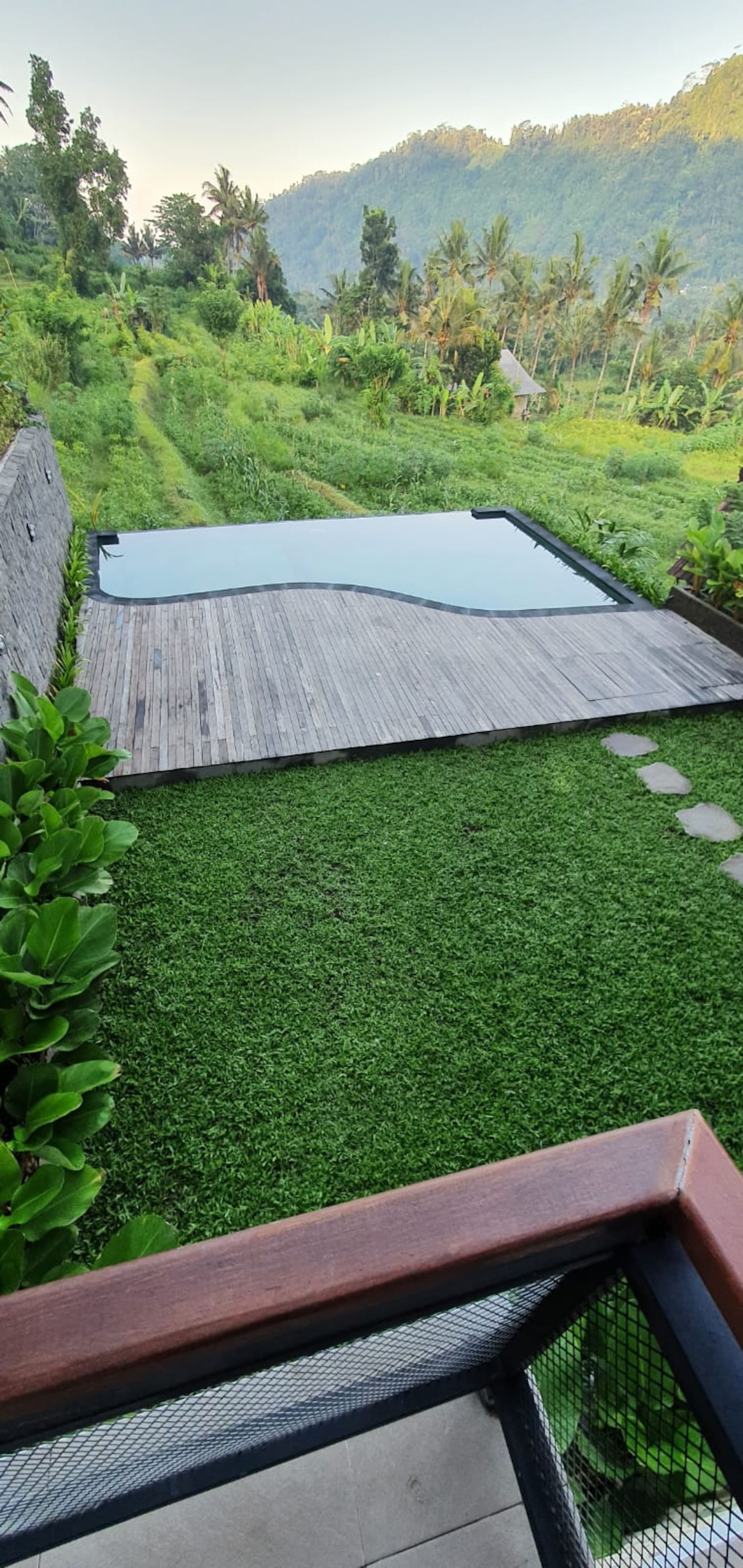 5 Bedroom Nana Villa Ricefield View Sidemen 10