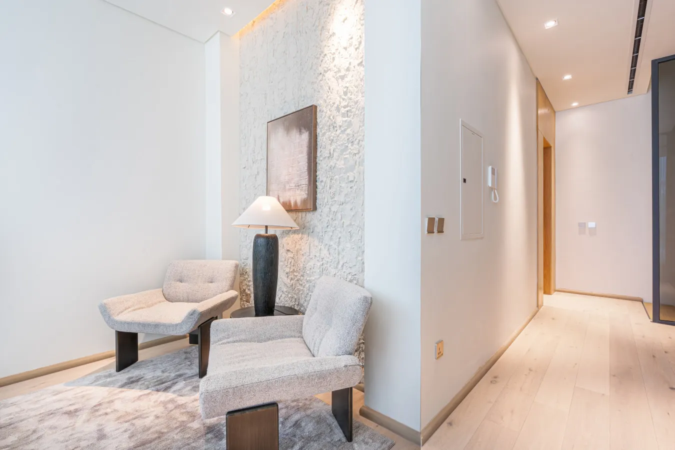 Luxury 3-Floor Townhouse w/ Private Garden 14