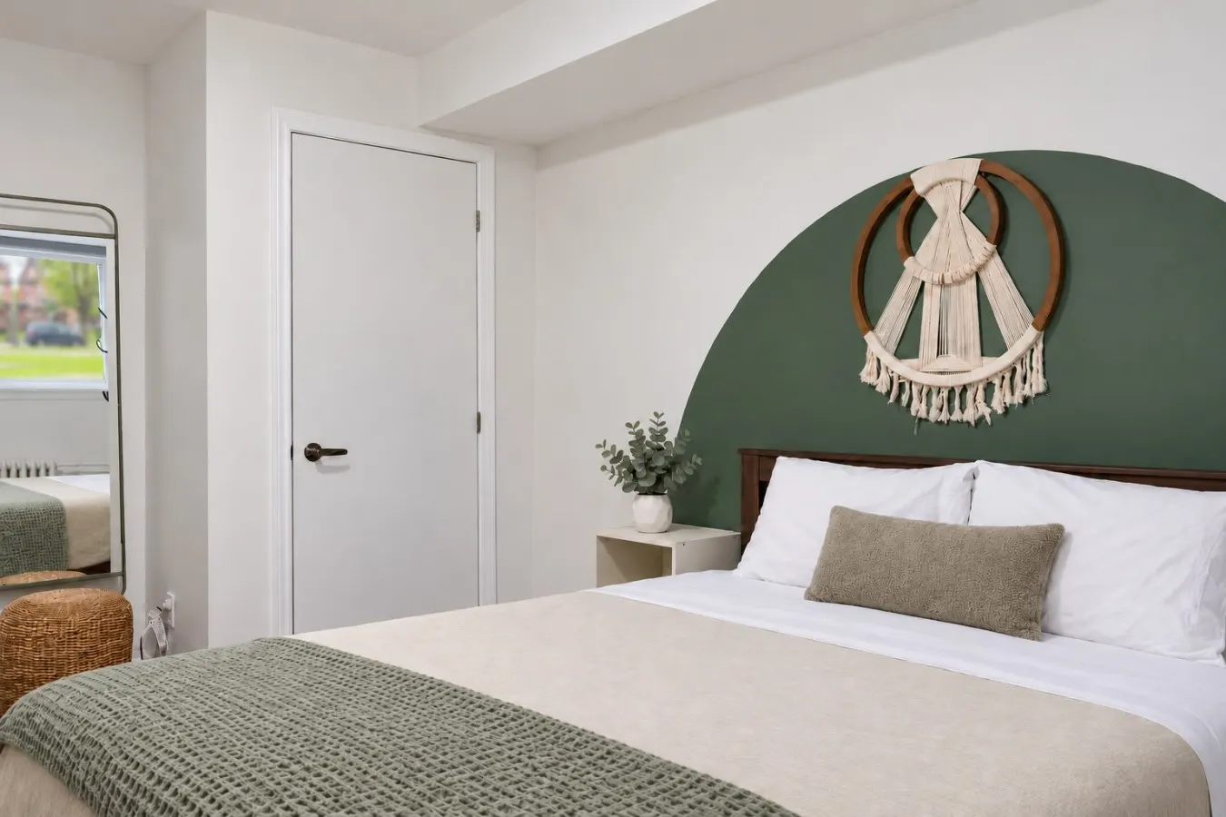 Boho 2BR Monthly Stays Quiet East Ottawa 7