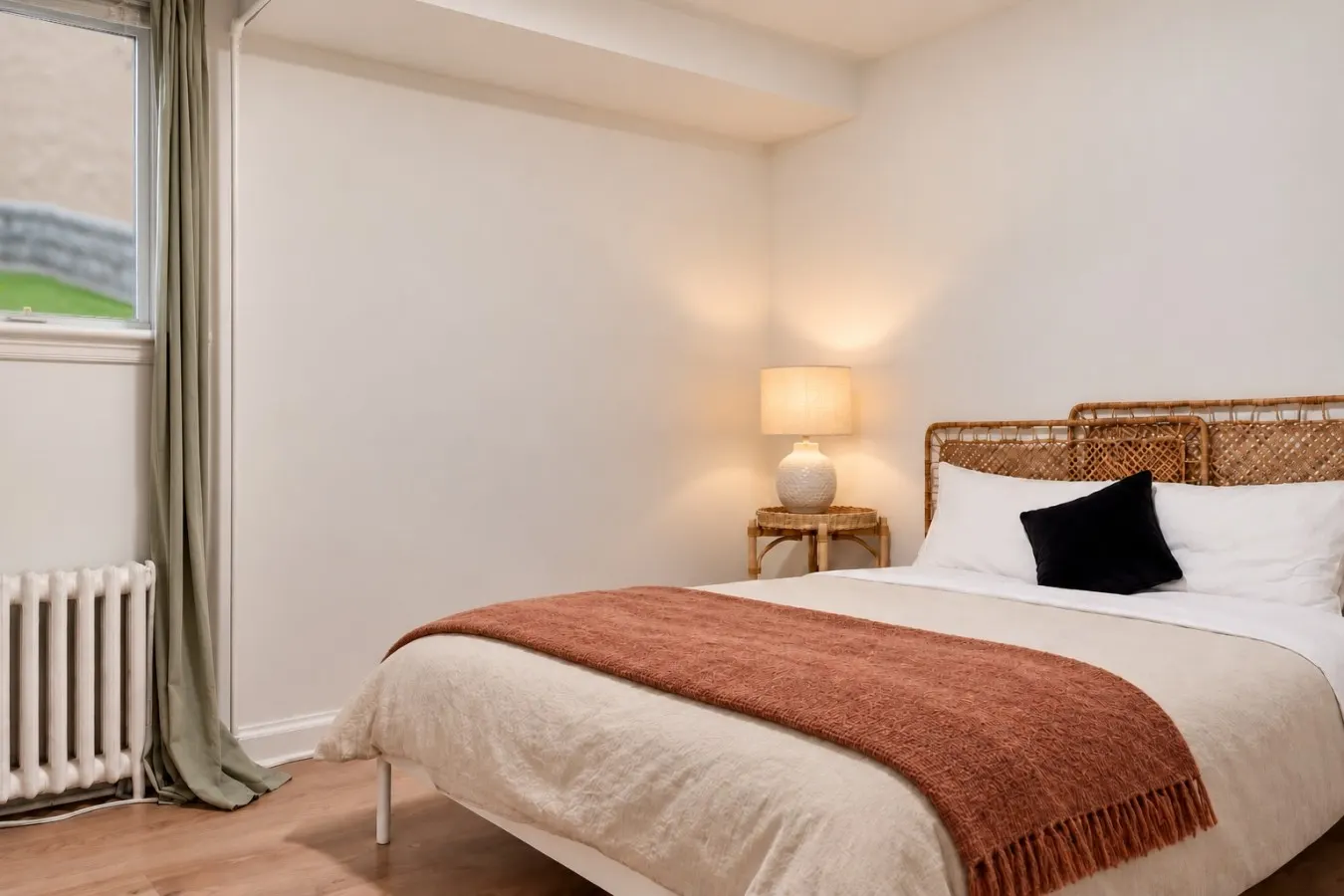 Boho 2BR Monthly Stays Quiet East Ottawa 8