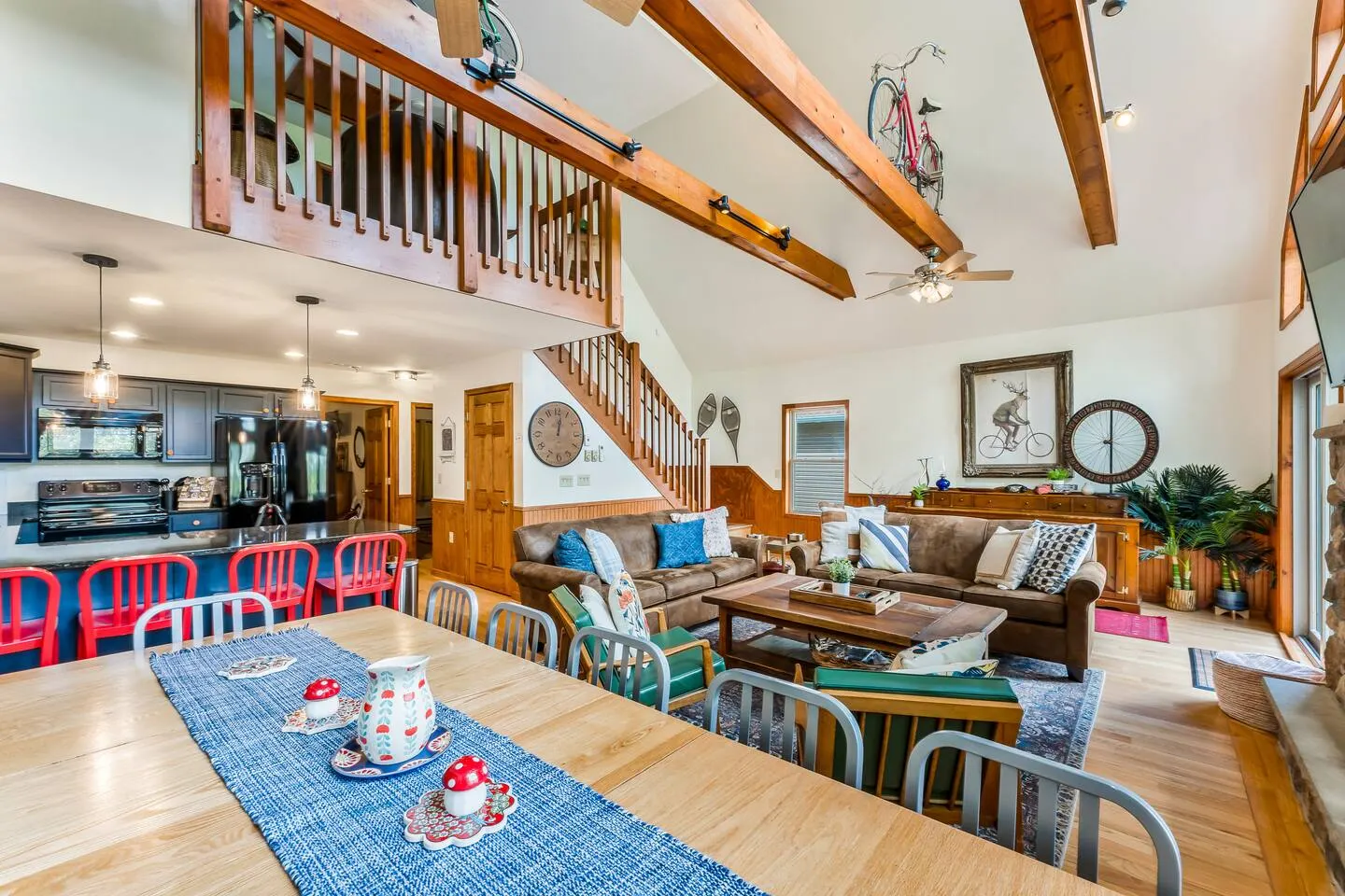 Lux Lake View! HotTub-PoolTable-Arcade-FirePit-BBQ 10