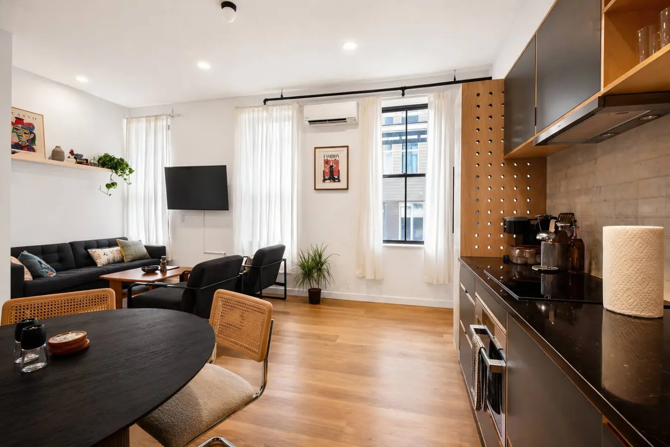 Washington Park 1BR w Parking - Walk Everywhere 14