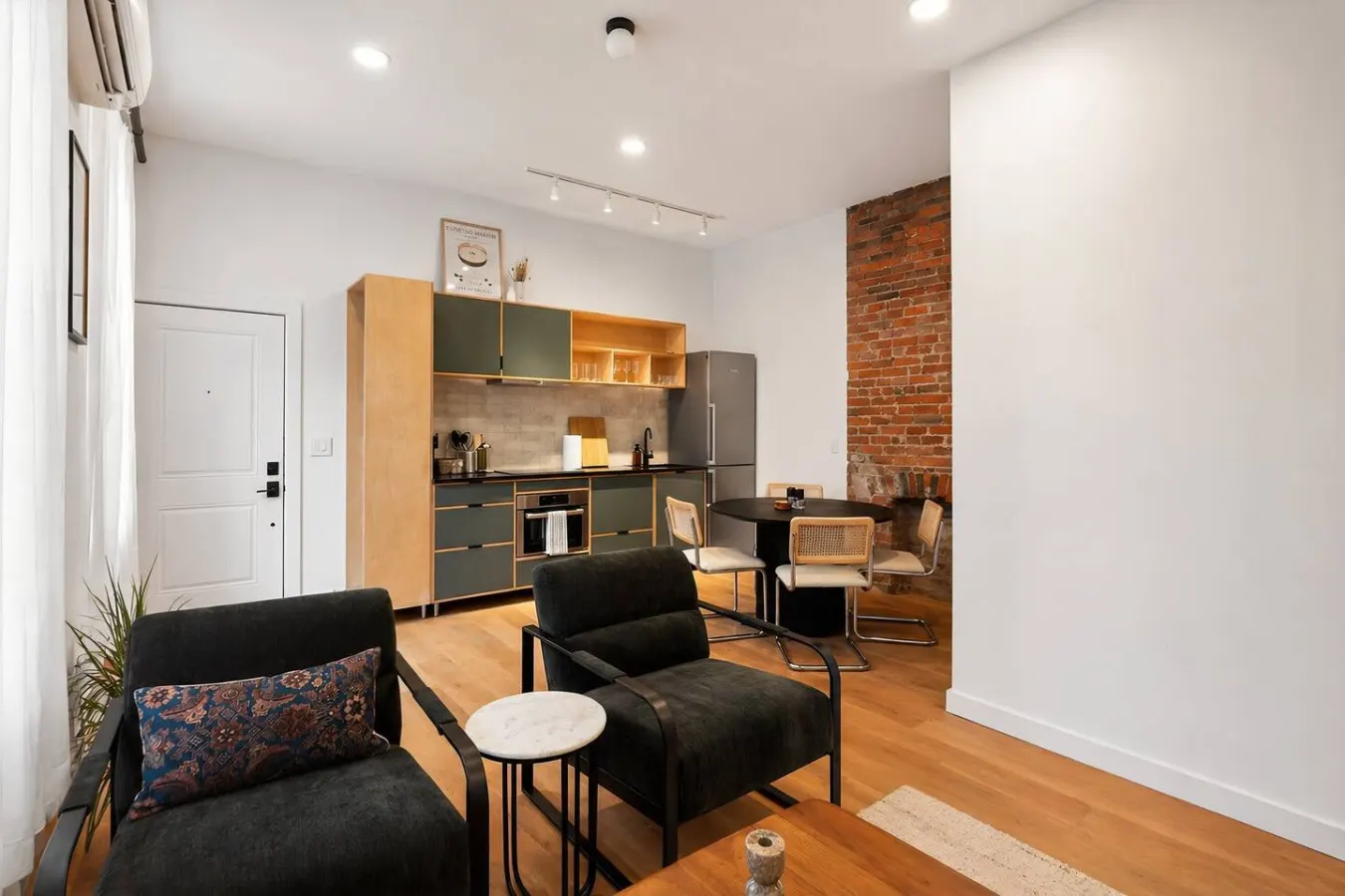 Washington Park 1BR w Parking - Walk Everywhere 19
