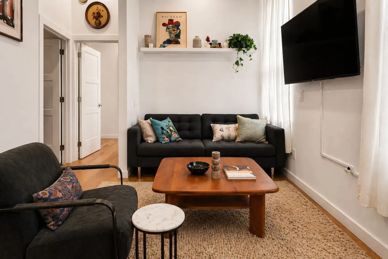 Washington Park 1BR w Parking - Walk Everywhere 4