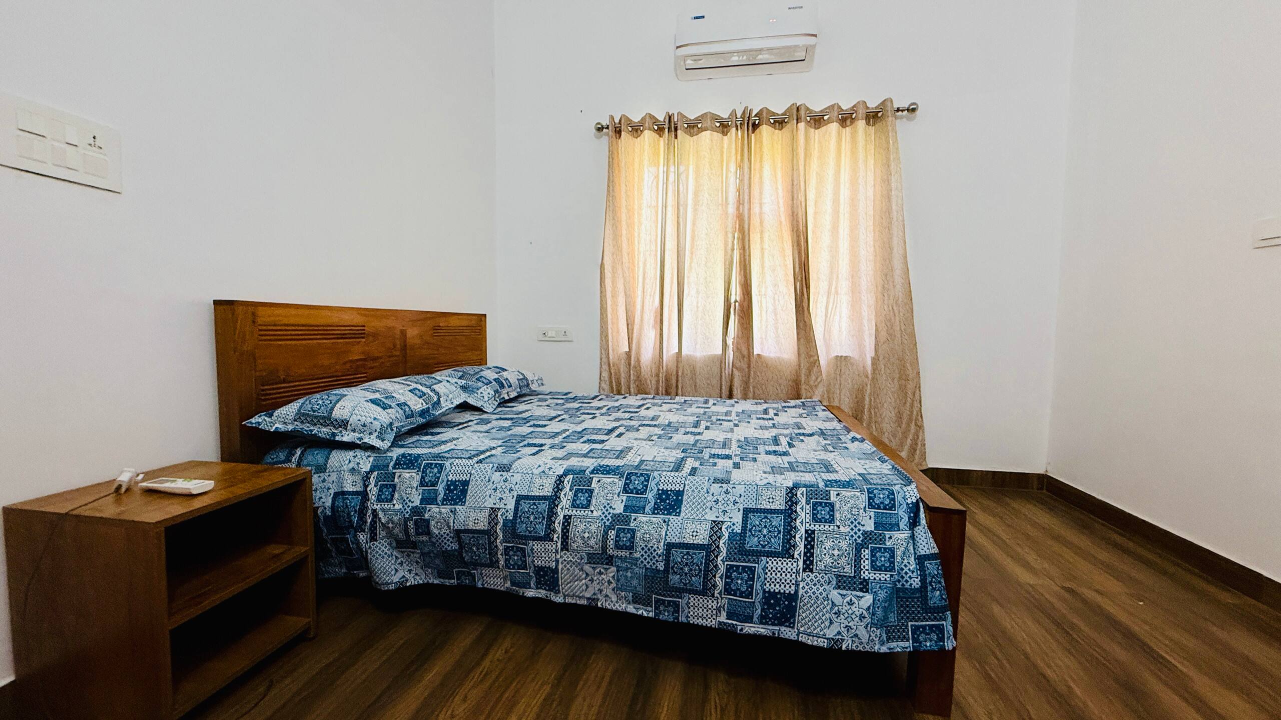 Aura By House of Sia - Pvt Space 6