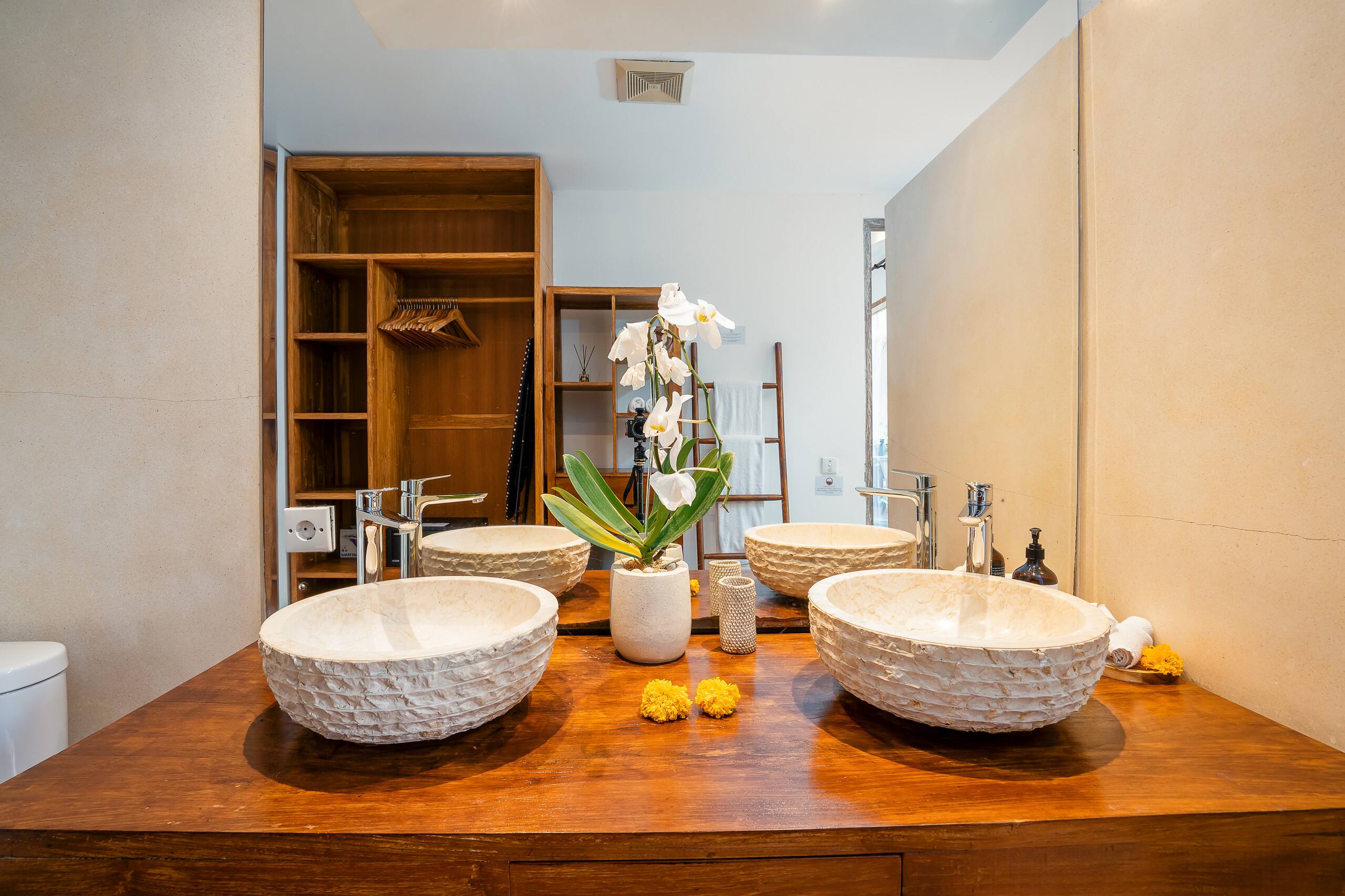 Private Oasis with Pool between Seminyak & Canggu 32