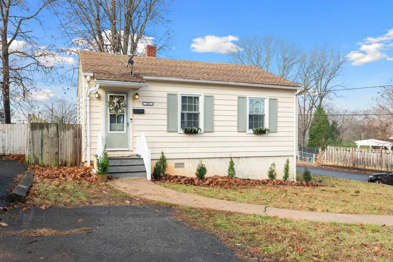 Cozy Cottage | 10 Min To Downtown, Near LU & UL