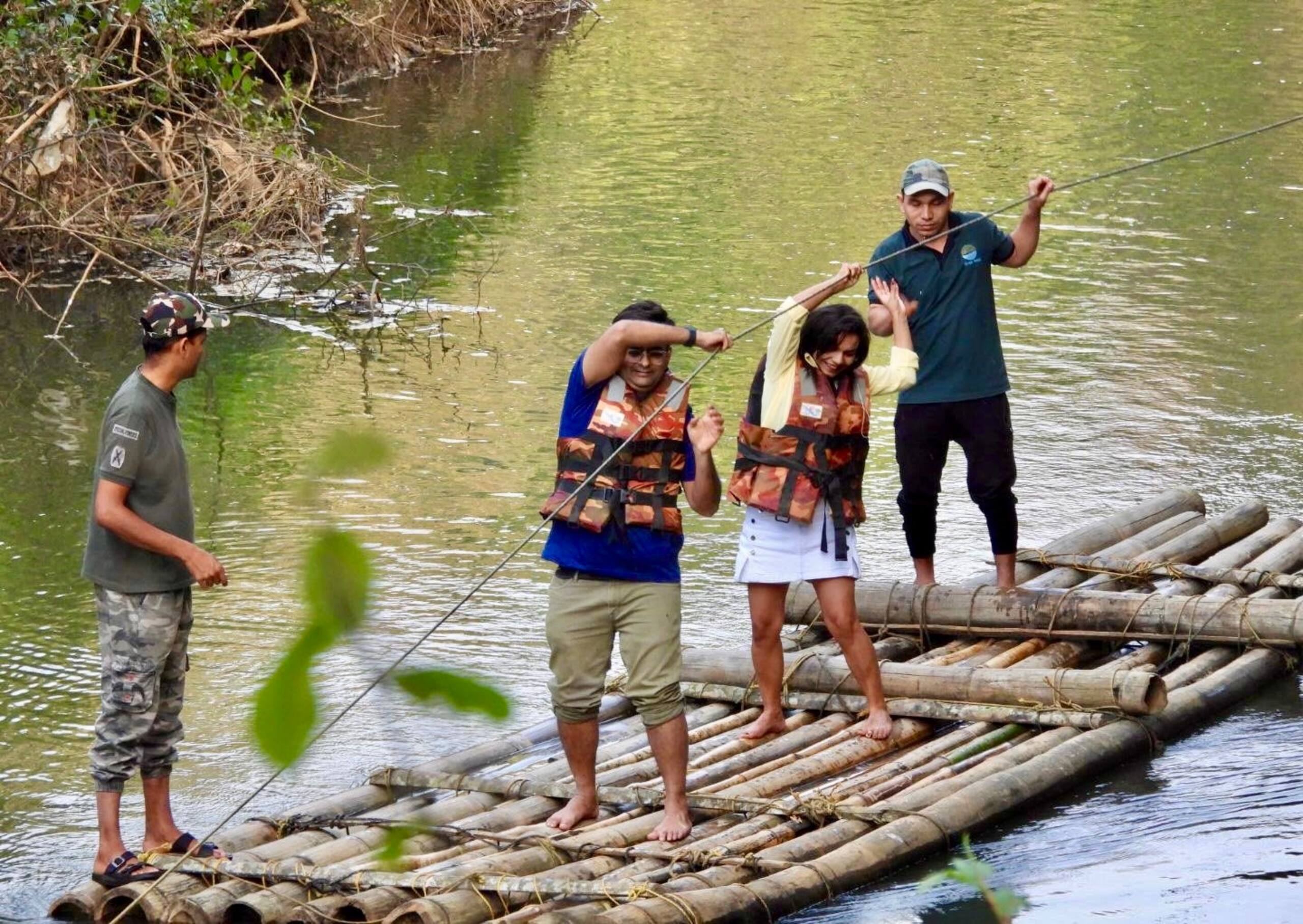 Duplex Riverside Treehouse- RiverTree FarmStay 9
