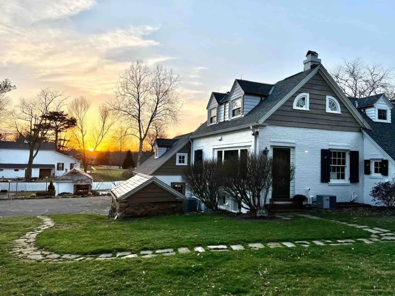 Unique Country Setting
