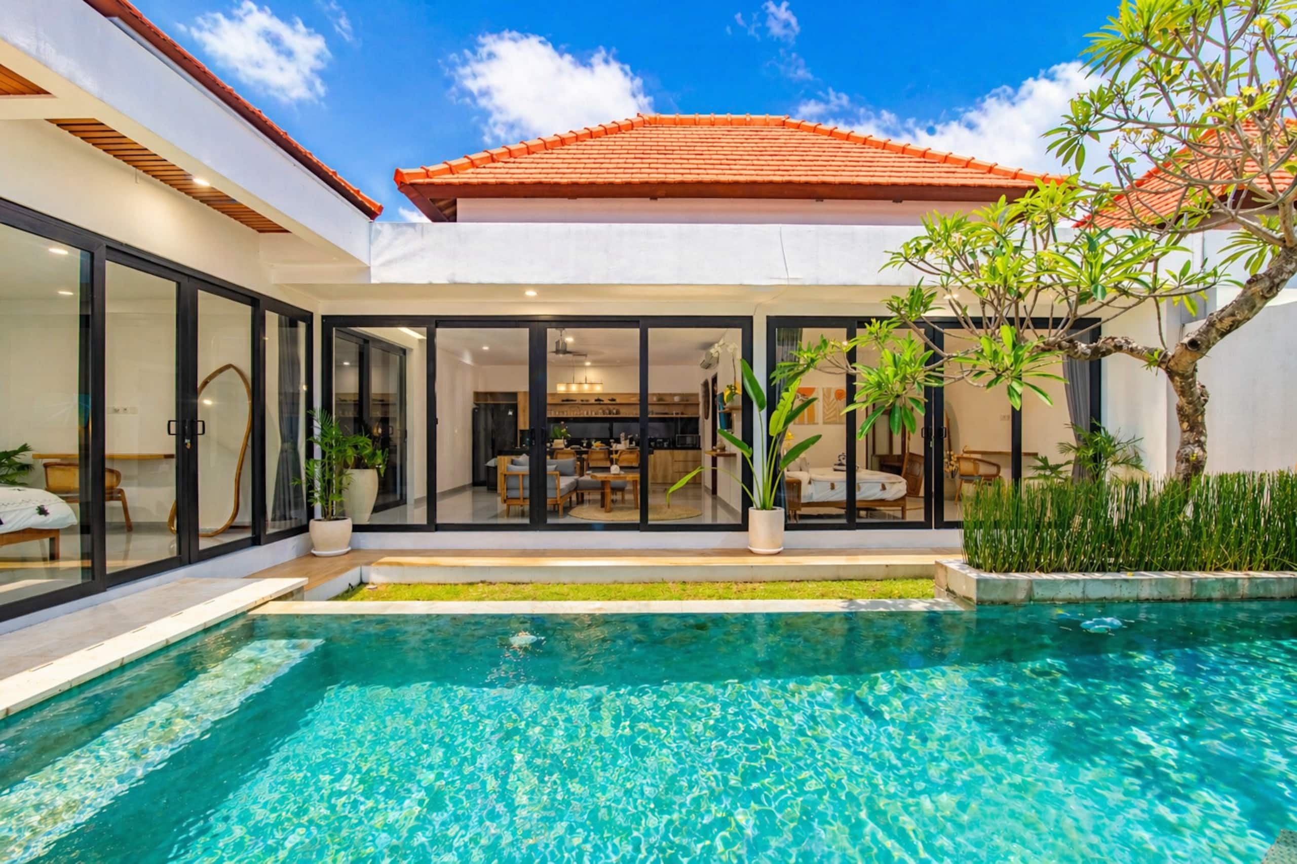 Luxury 3BR Villa | Private Pool | Seminyak — photo 3