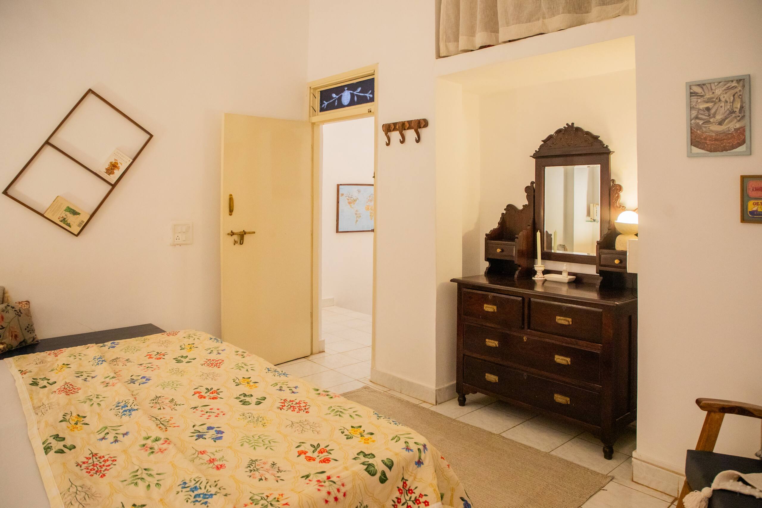 the Chickoo tree Villa by the sea! 37
