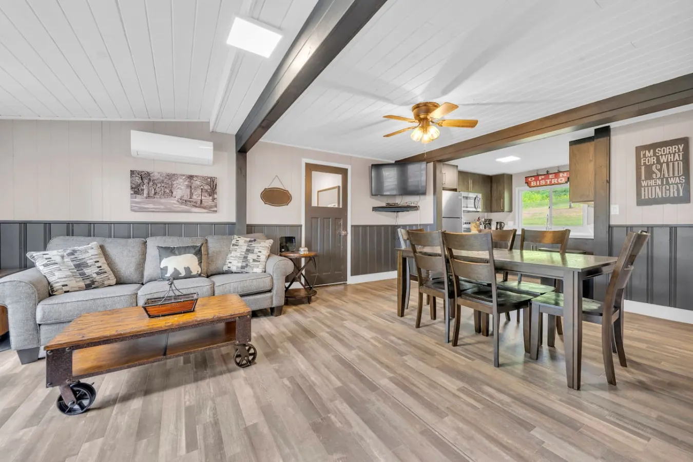 MLC-Two Lakefront Cottages - NO Neighbours beside! 12