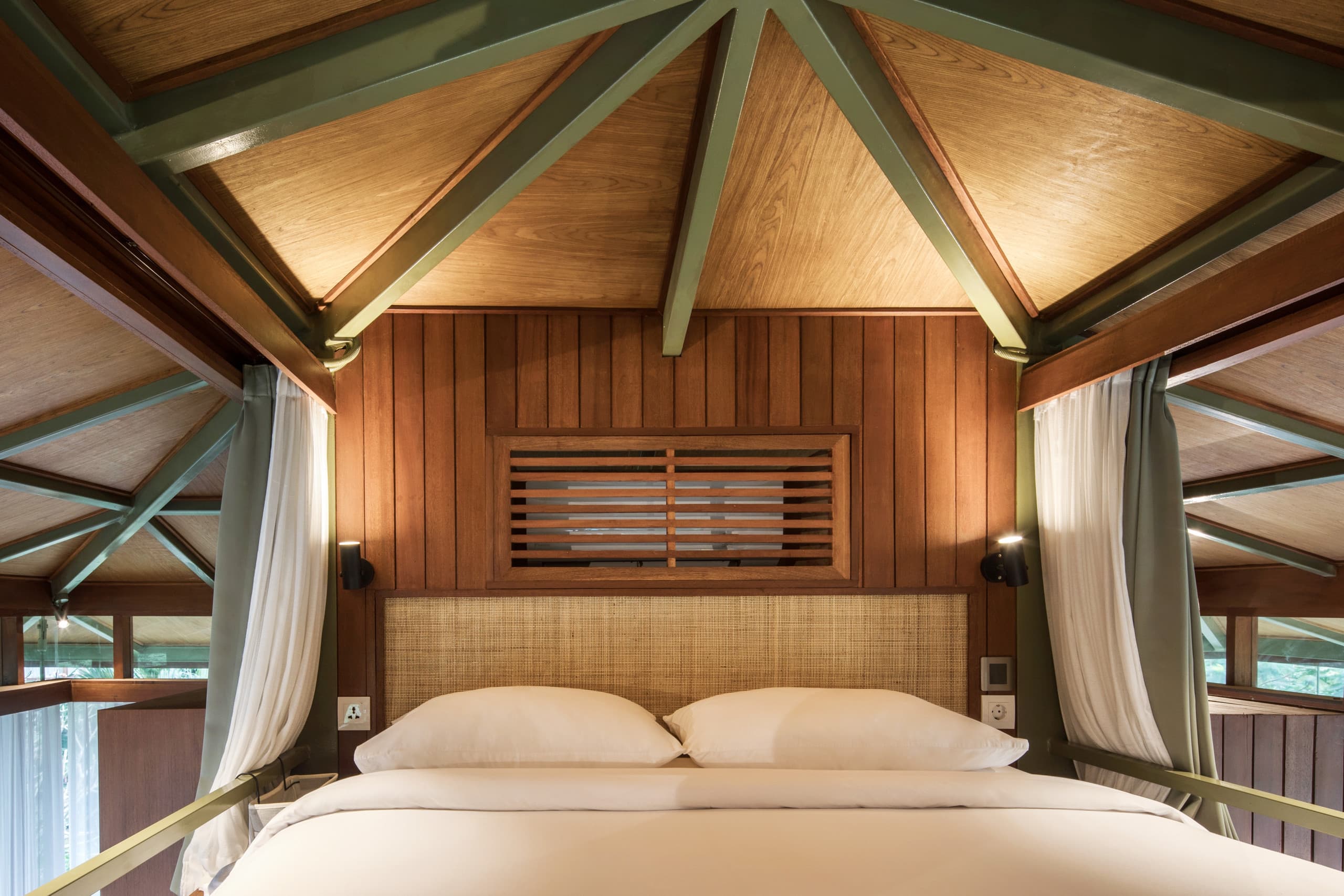 Grün Canggu 1BR Treehouse Amazing Rice Field Views - Boutique hotels for Rent in Mengwi, Bali, Indonesia — photo 3