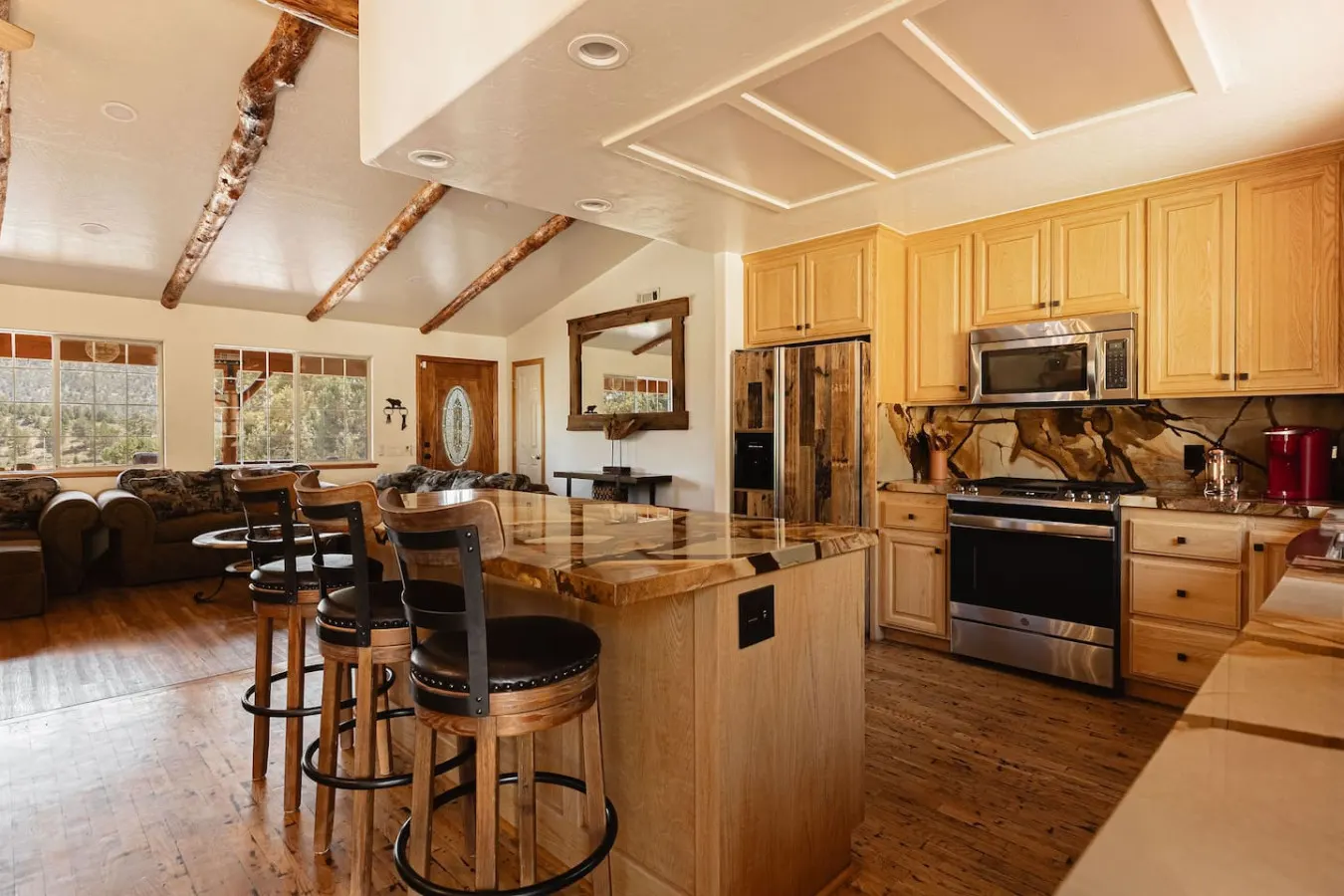 Rancharillo, Hot Tub & Barn Game Loft & Mtn Views 10