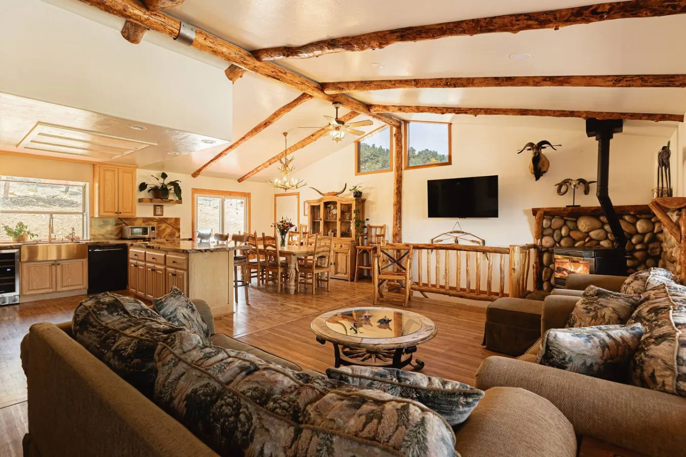 Rancharillo, Hot Tub & Barn Game Loft & Mtn Views 11
