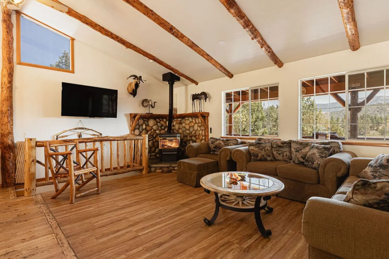 Rancharillo, Hot Tub & Barn Game Loft & Mtn Views 7