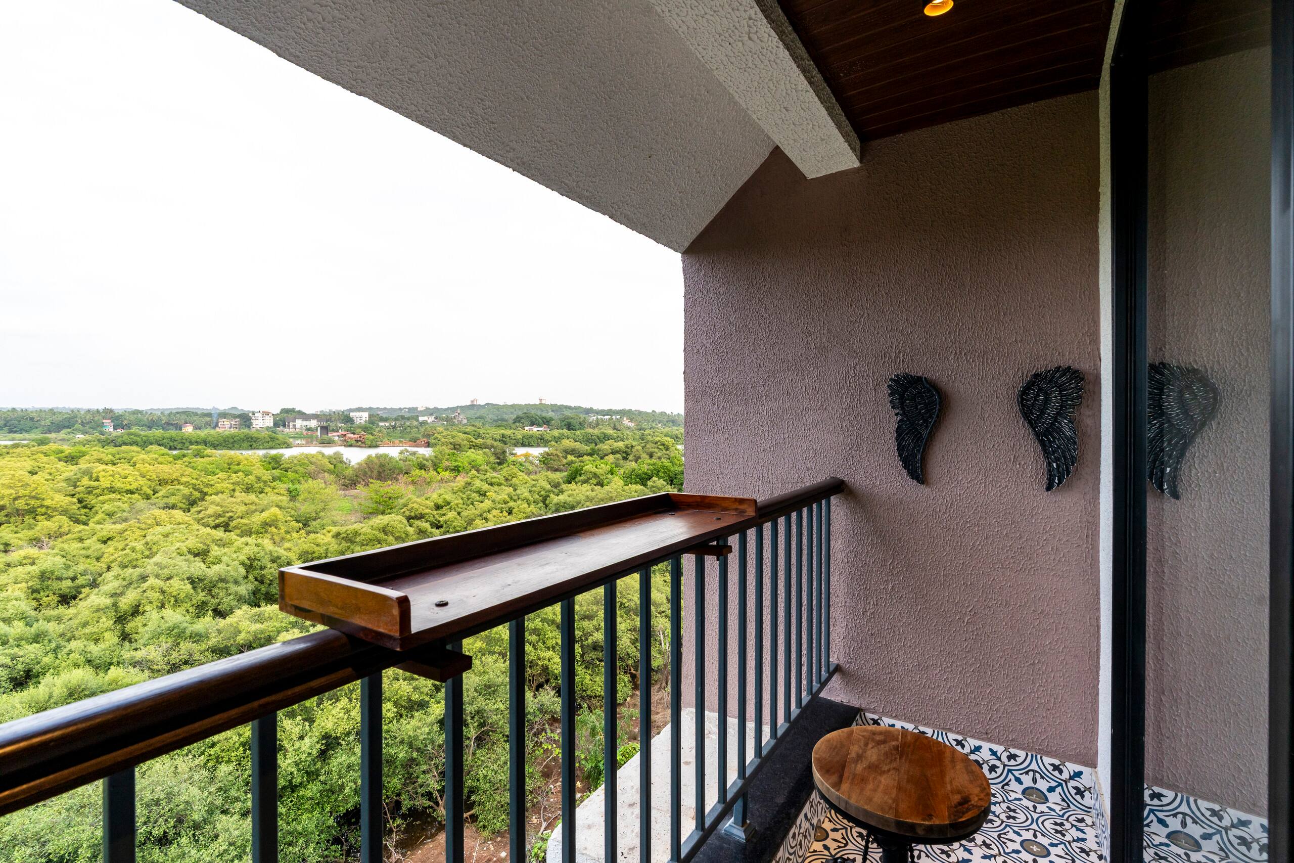 Riders Heaven | River View By The Palacio De Goa 16