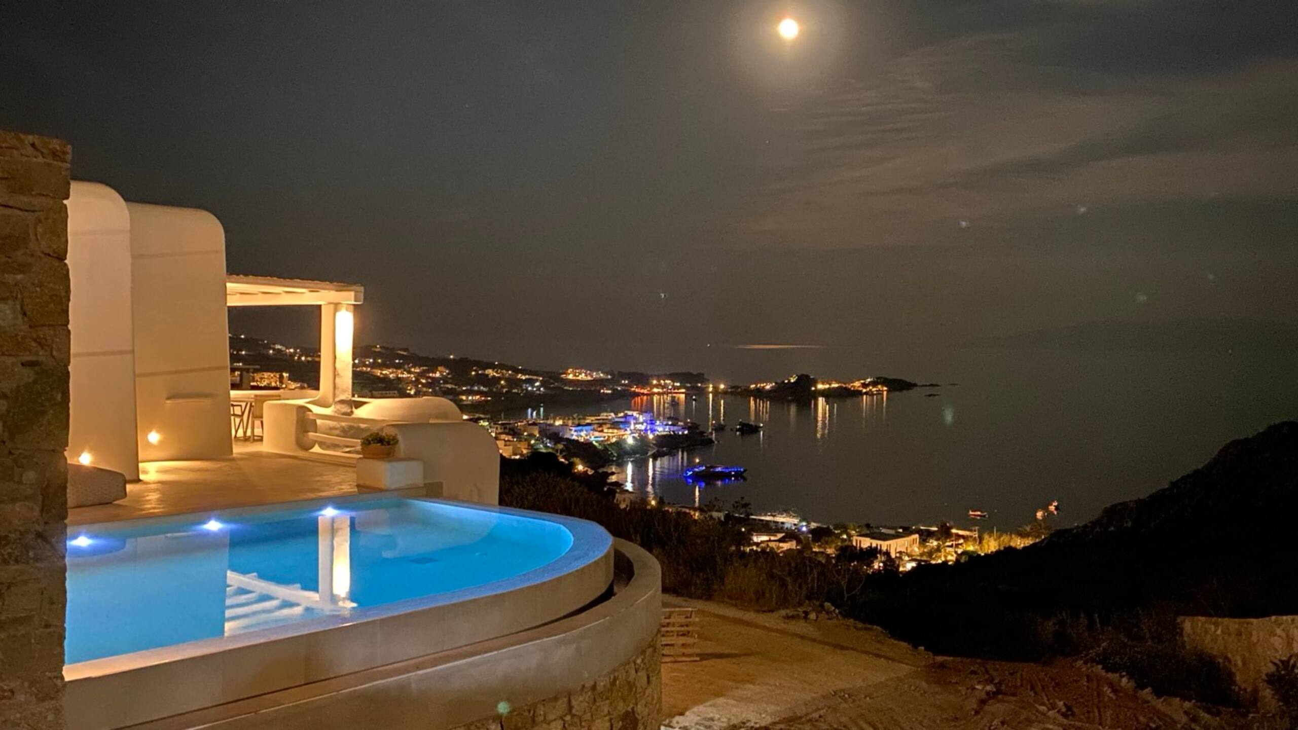 Villa Camelia 2 - Psarou - Private Pool & Jacuzzi 1