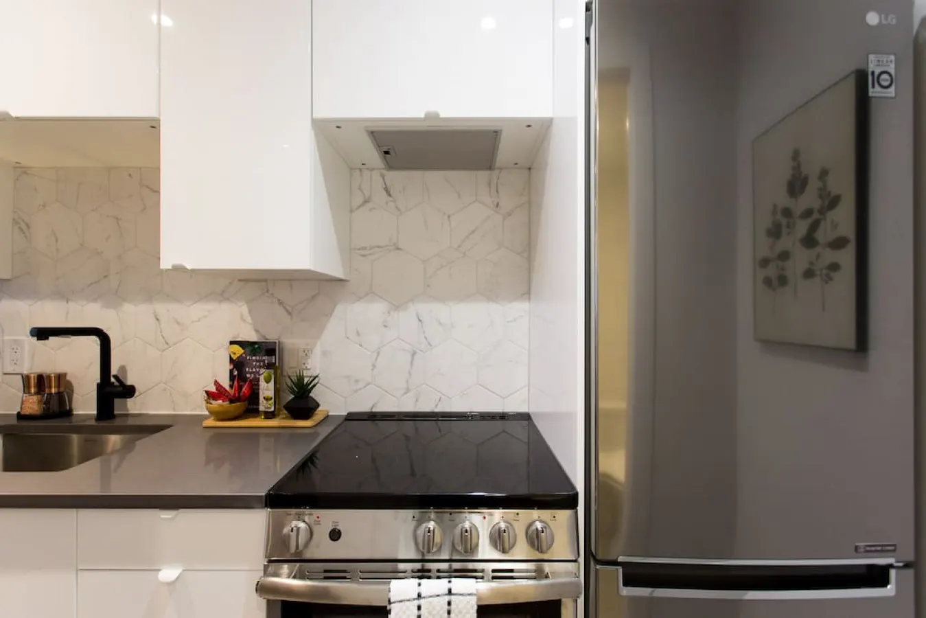 Little Italy - Palms Little Italy Studio with full bathroom - Unit 104 9