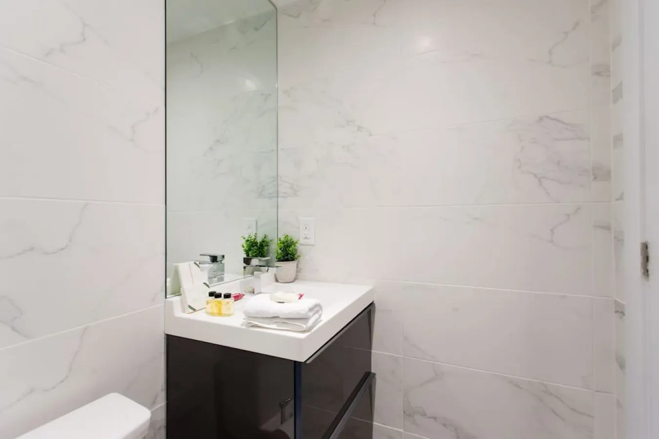 Little Italy - Palms Little Italy Studio with full bathroom - Unit 104 14