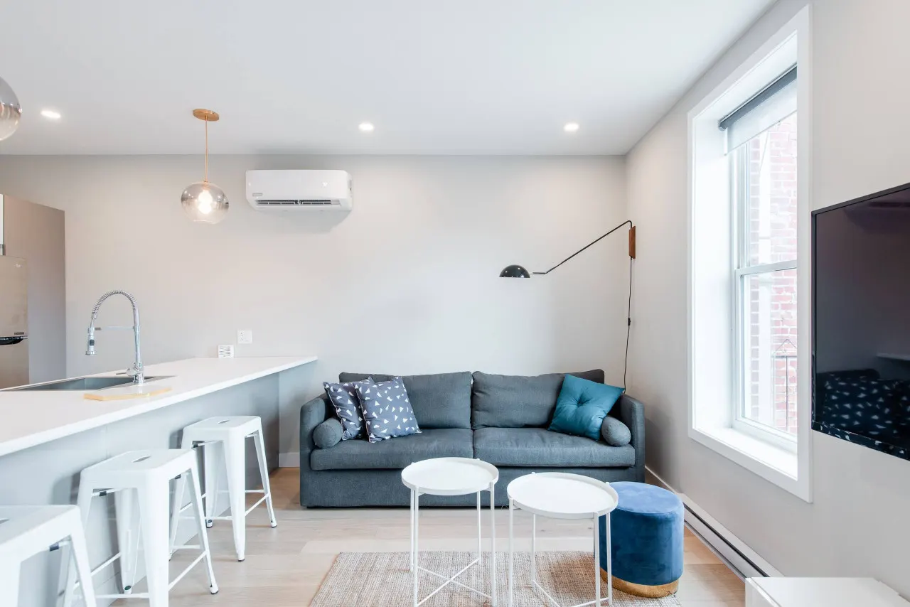Little Italy - Montreal Contemporary Apartment 7