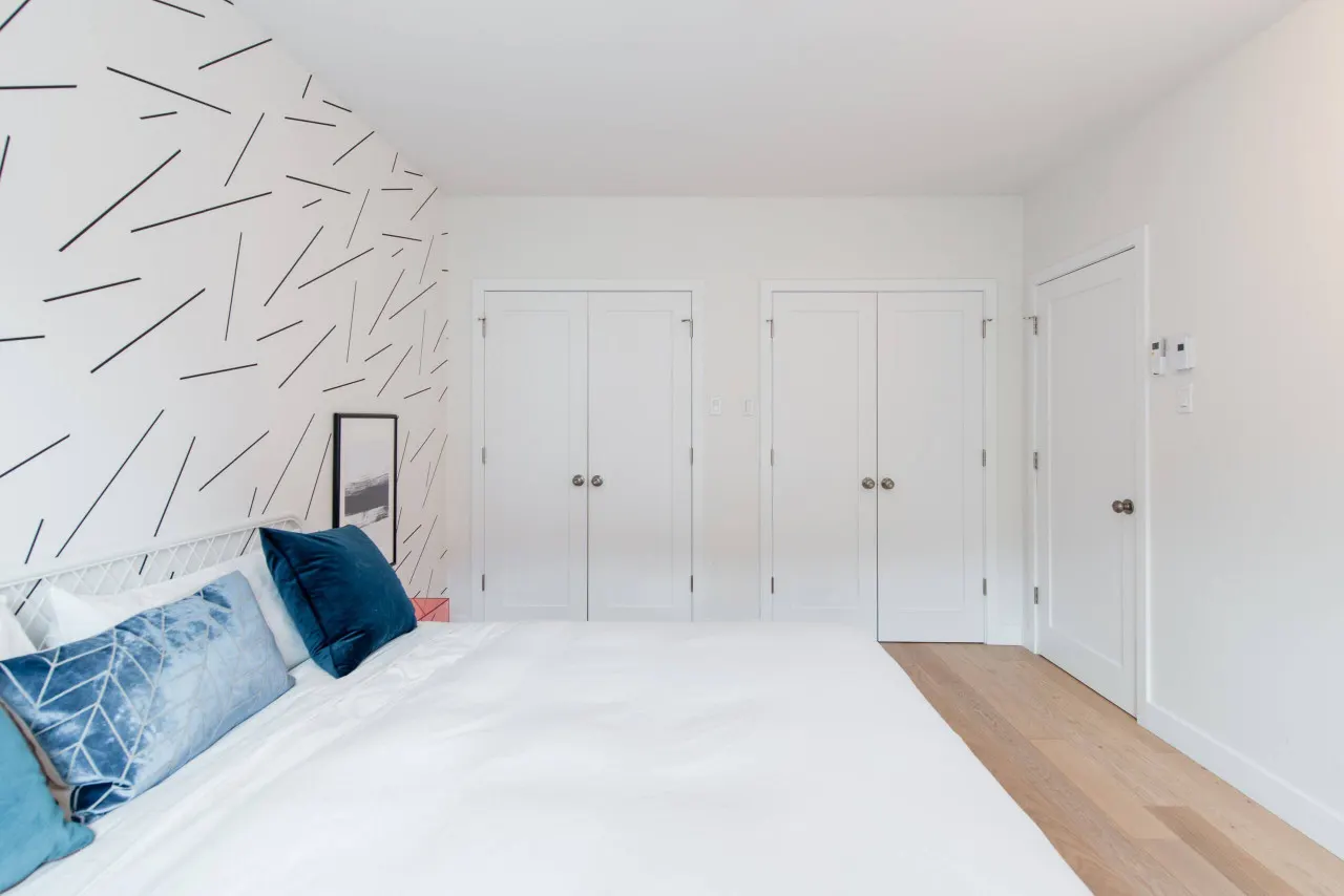 Little Italy - Montreal Contemporary Apartment 8