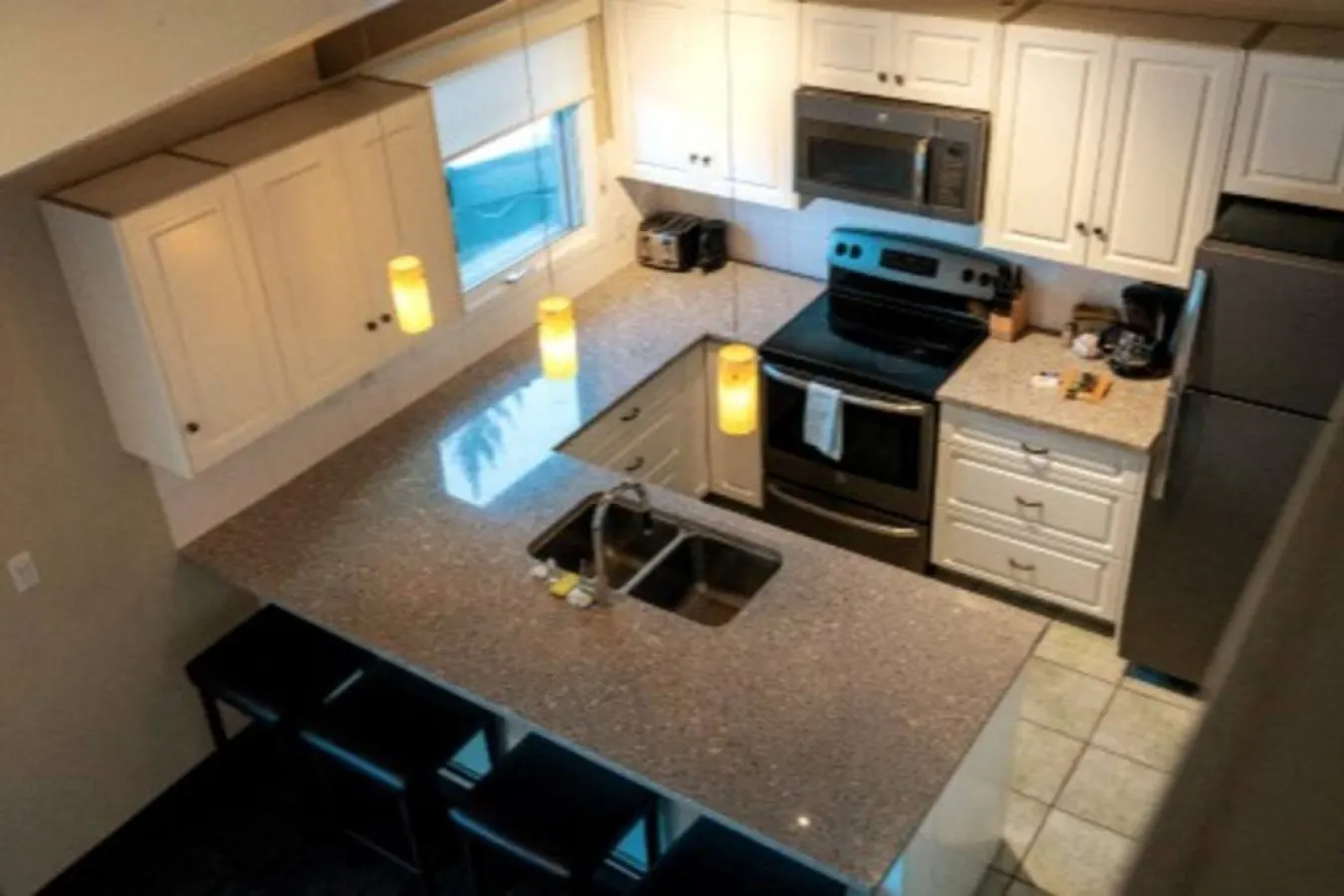 Banff Condo Shared Pool Stunning Mountain Views! 14
