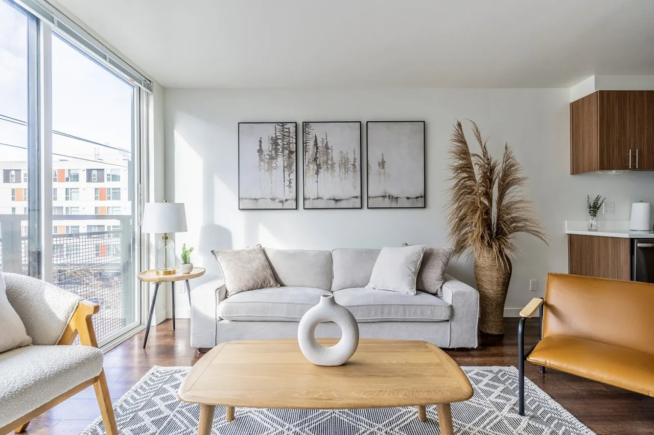 Seattle's modern and stylish Penthouse Apartment- Wifi, Pet Friendly, Rooftop — photo 2