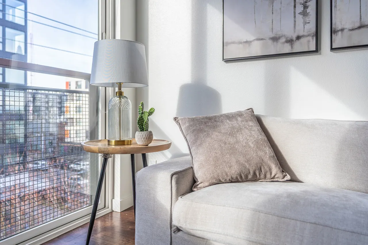 Seattle's modern and stylish Penthouse Apartment- Wifi, Pet Friendly, Rooftop 20