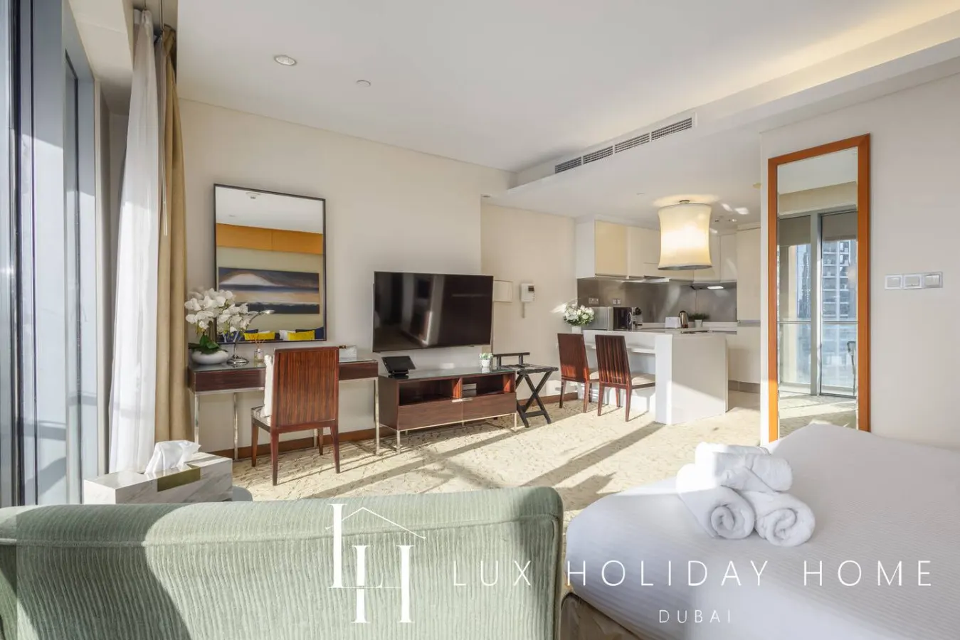 LUX The EMAAR Fashion Avenue Studio 6