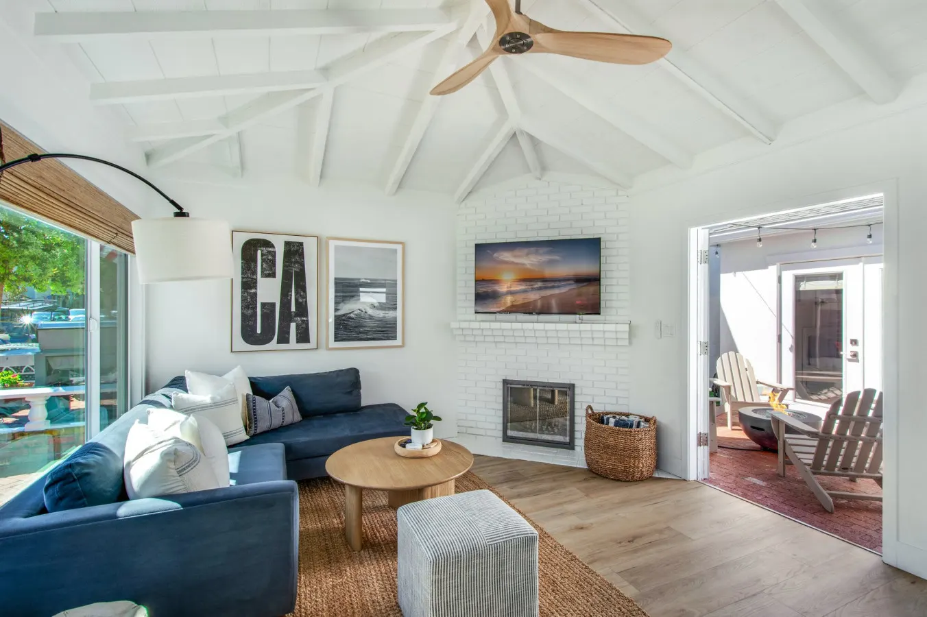 Balboa Island Getaway | Steps2Sand | Firepit | BBQ — photo 2