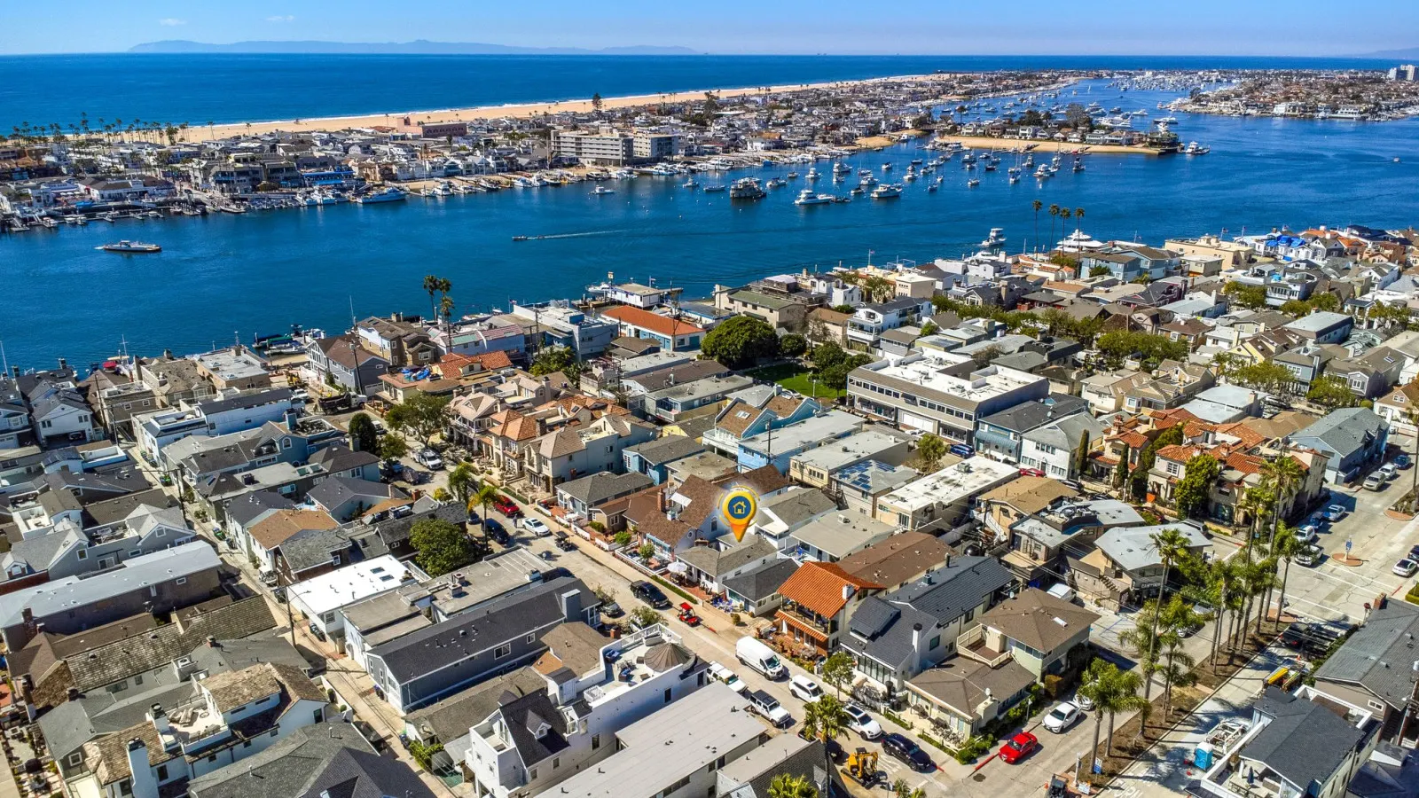 Balboa Island Getaway | Steps2Sand | Firepit | BBQ — photo 3