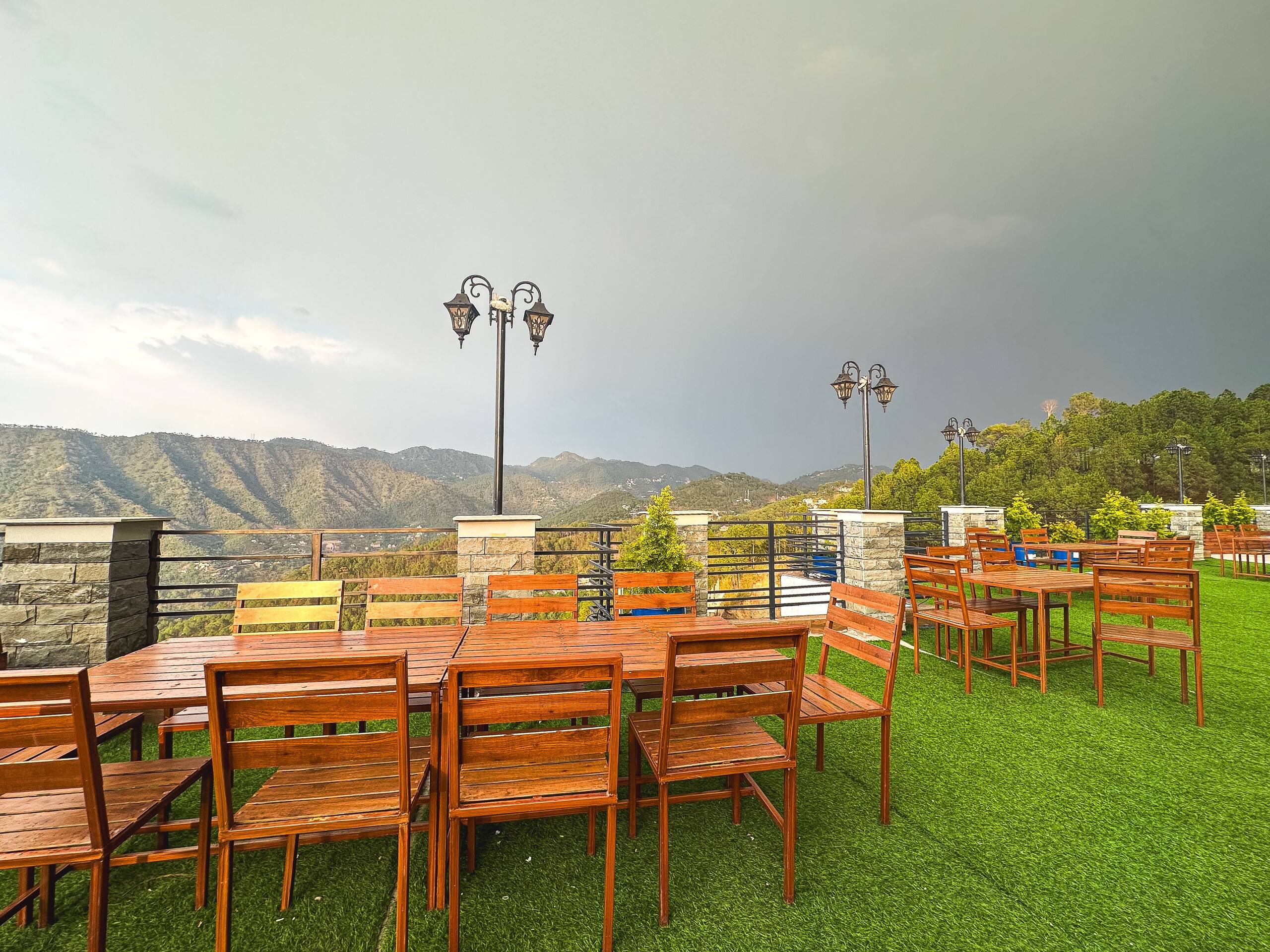 Kasauli Mountain View•180° Views |AC •Parking•Lift 6