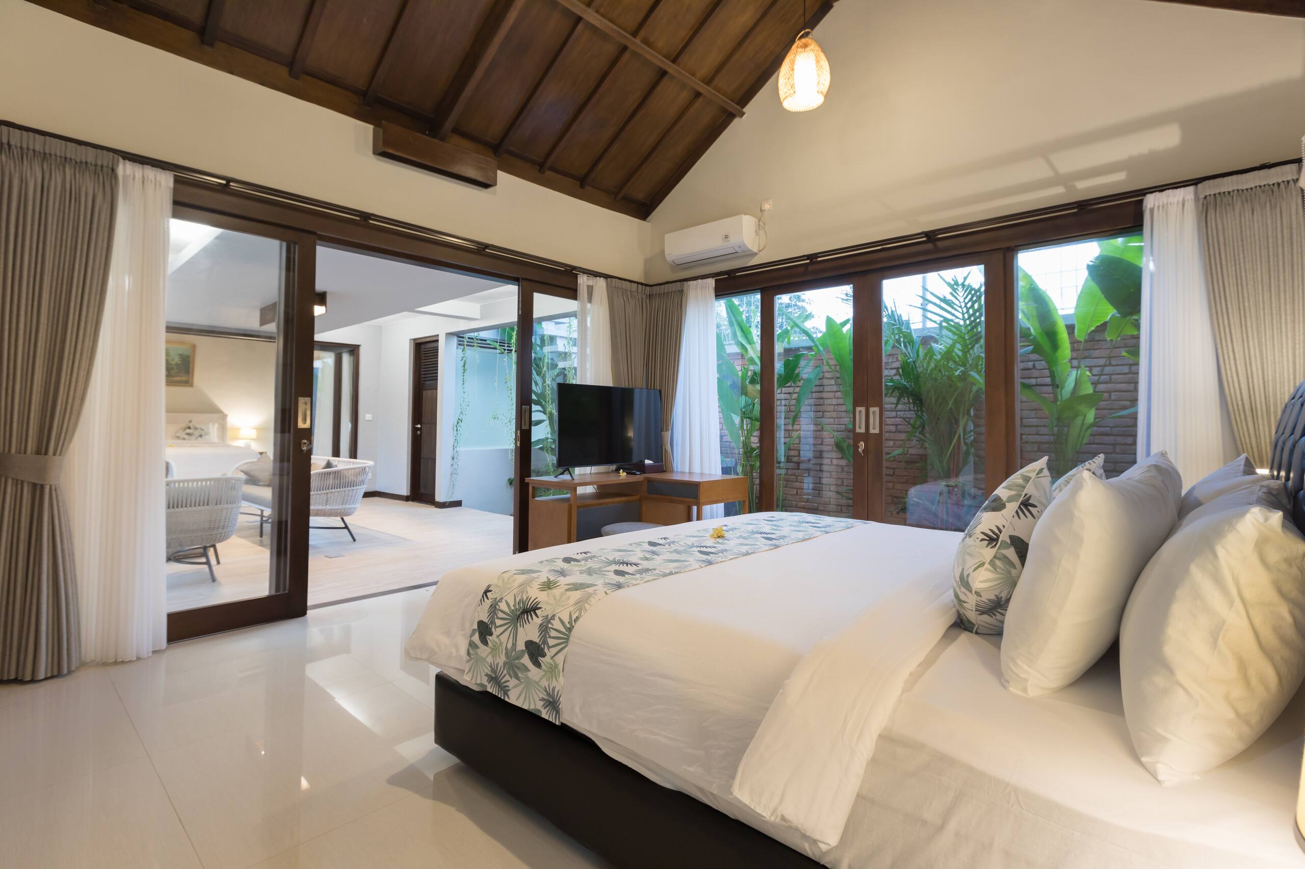 Paradise Surfer Beach 2BR Villa at Balangan