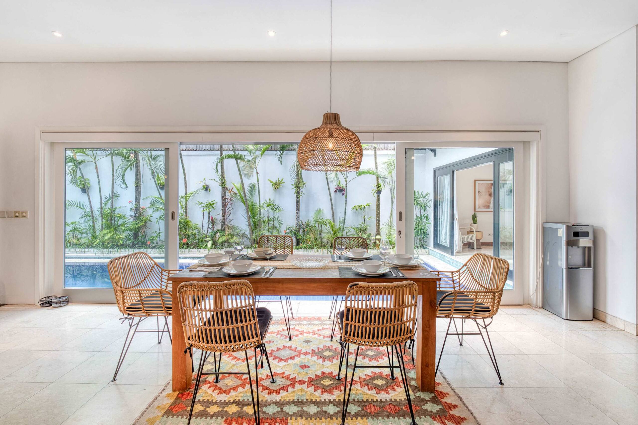 Villa Meya – 3 Bedroom Villa in Central Seminyak 11
