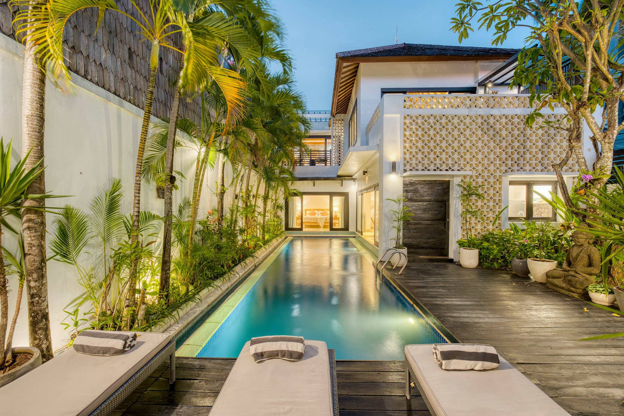 Villa Meya – 3 Bedroom Villa in Central Seminyak