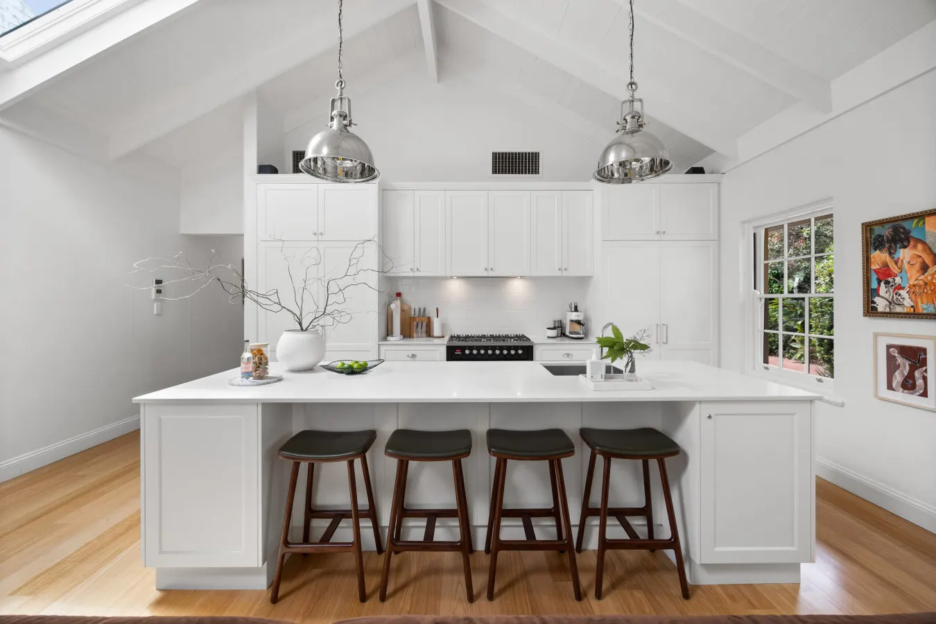 Eastside Oasis Norwood - Designer Luxe Cottage 13