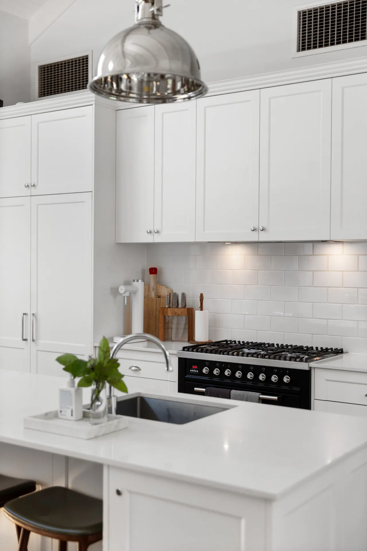 Eastside Oasis Norwood - Designer Luxe Cottage 15
