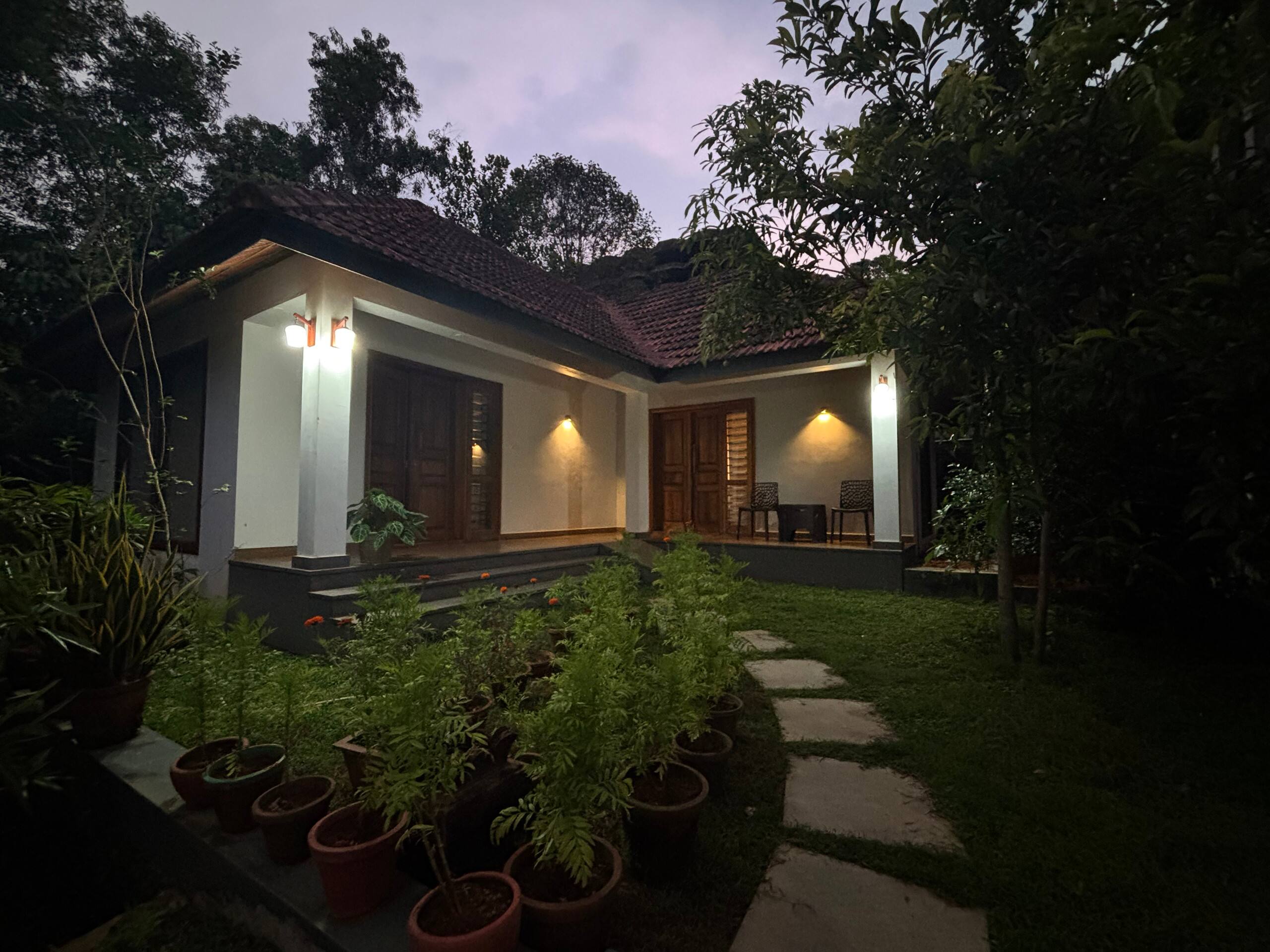 Bluewoods Homestay - Cozy Nature Stay 24