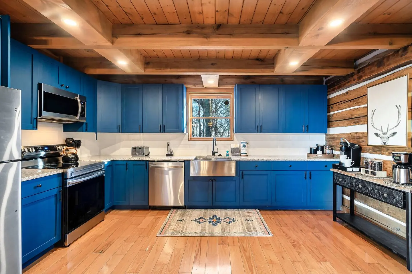 Breathtaking Views Secluded Upscale Family Cabin 17