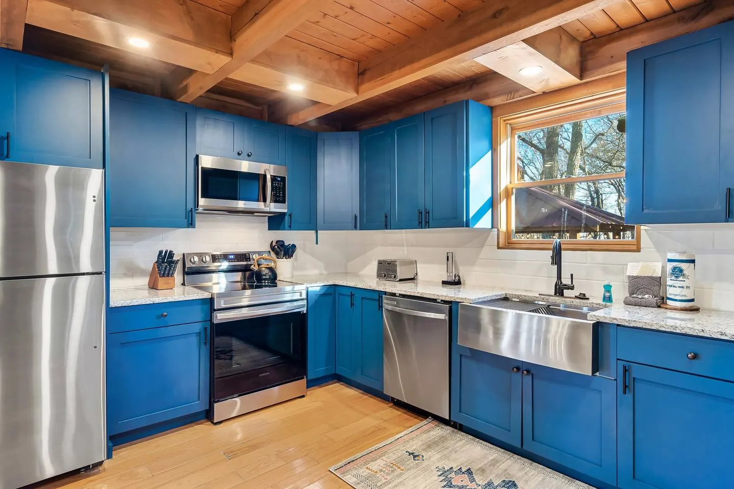 Breathtaking Views Secluded Upscale Family Cabin 18