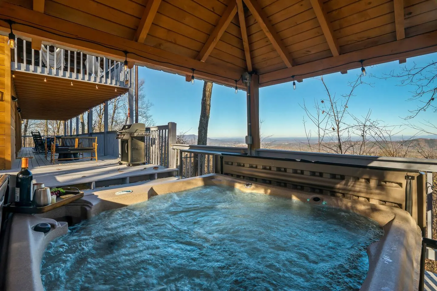 Breathtaking Views Secluded Upscale Family Cabin 5