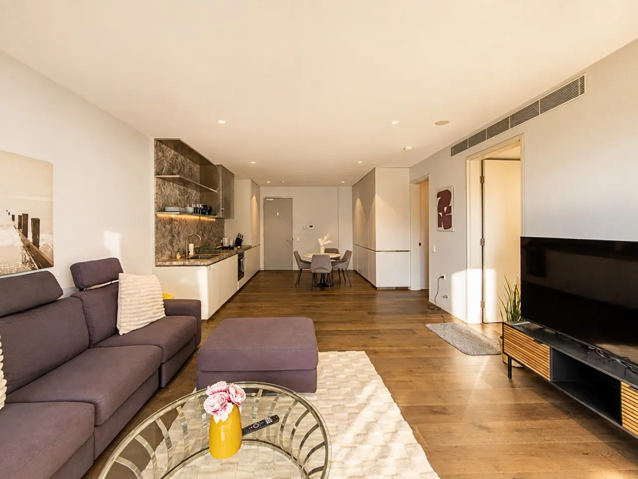 Stylish 2BR Apartment in Double Bay with Parking 13