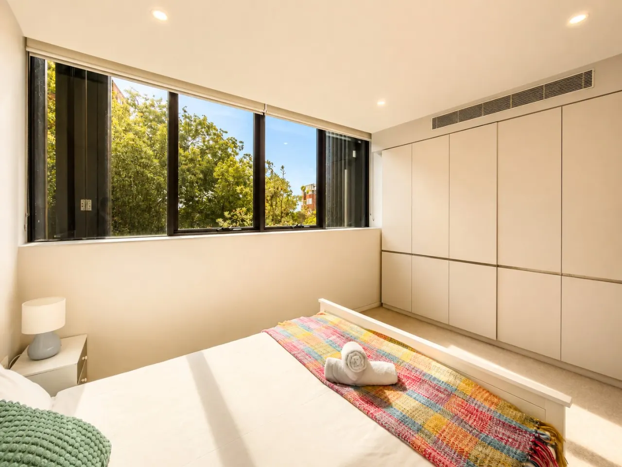 Stylish 2BR Apartment in Double Bay with Parking 14