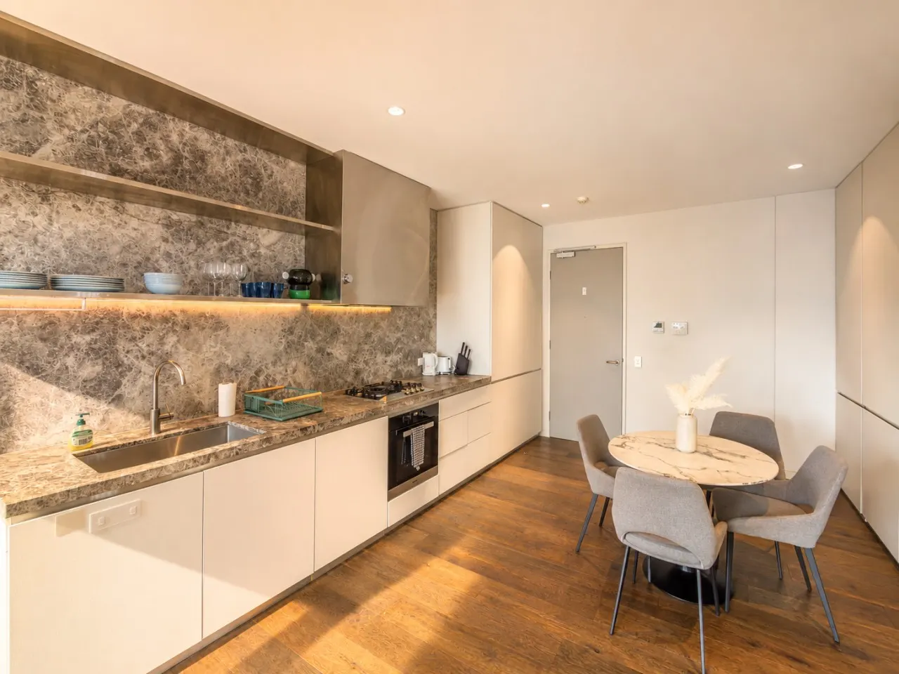 Stylish 2BR Apartment in Double Bay with Parking 19