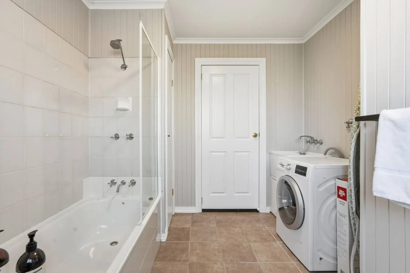 Cosy Unit Near MONA 10