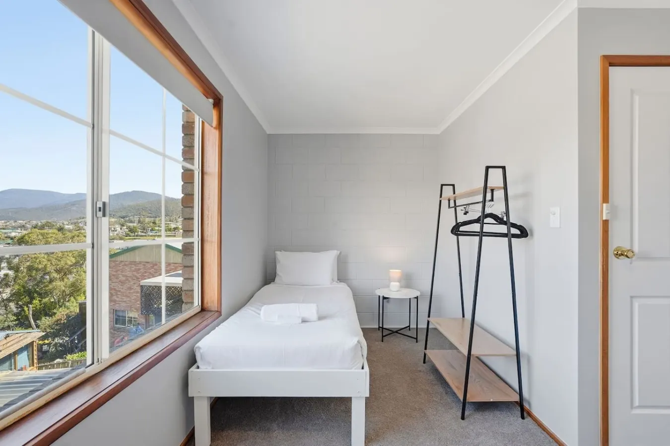 Cosy Unit Near MONA 15